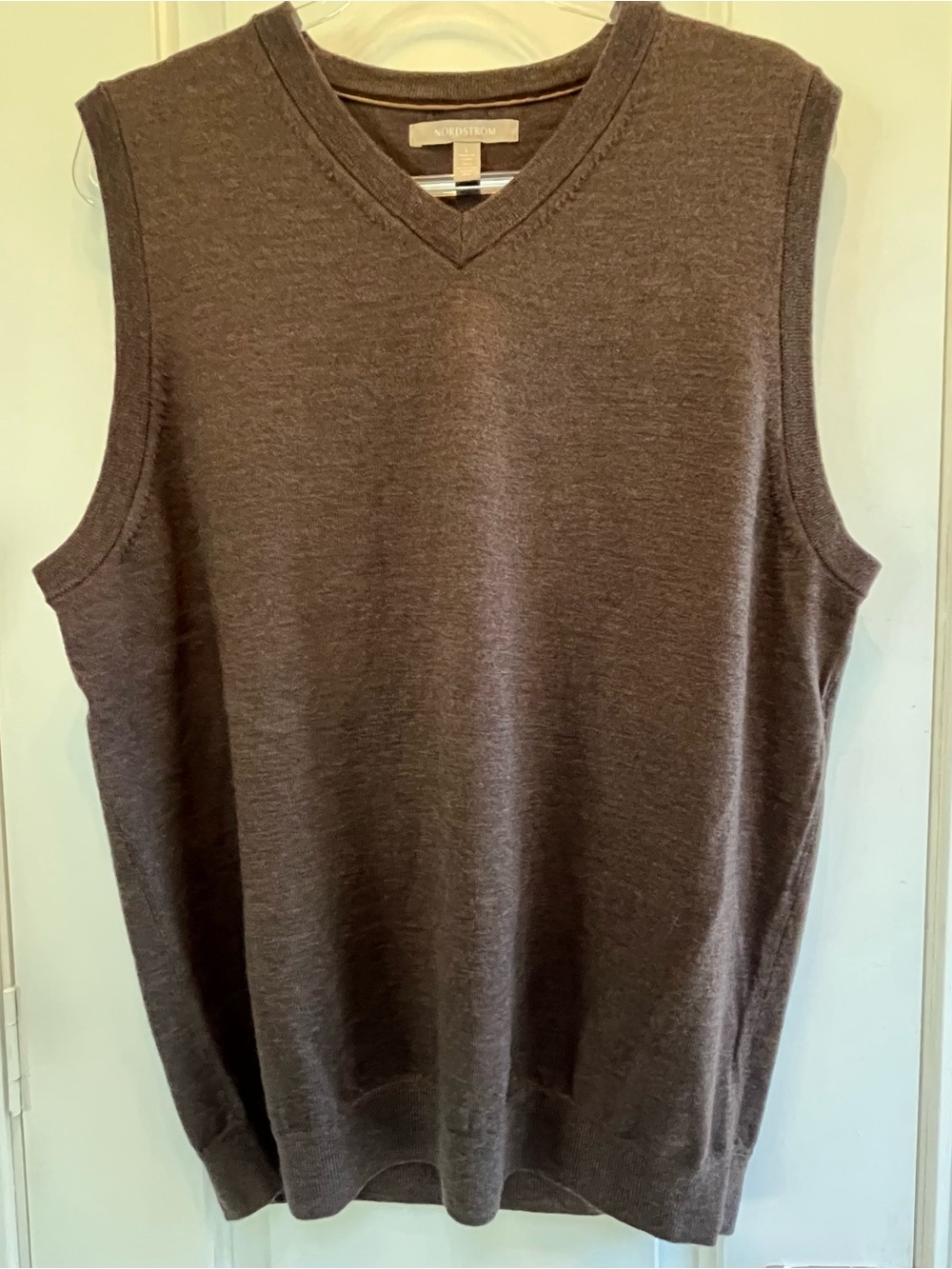 NORDSTROM Men's Extra Fine
Merino Wool Brown Sweater Vest SZ L